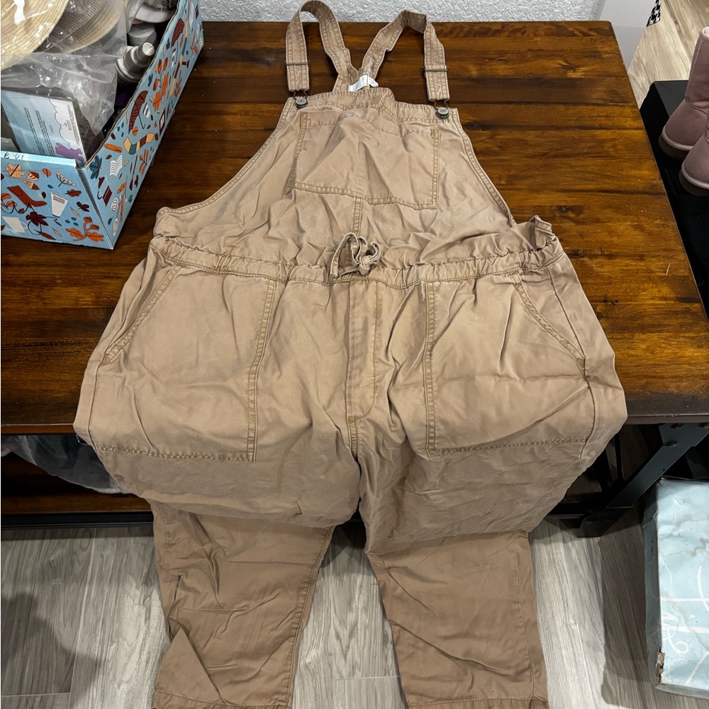 Time and Tru Khaki/Tan Women’s Utility Overalls